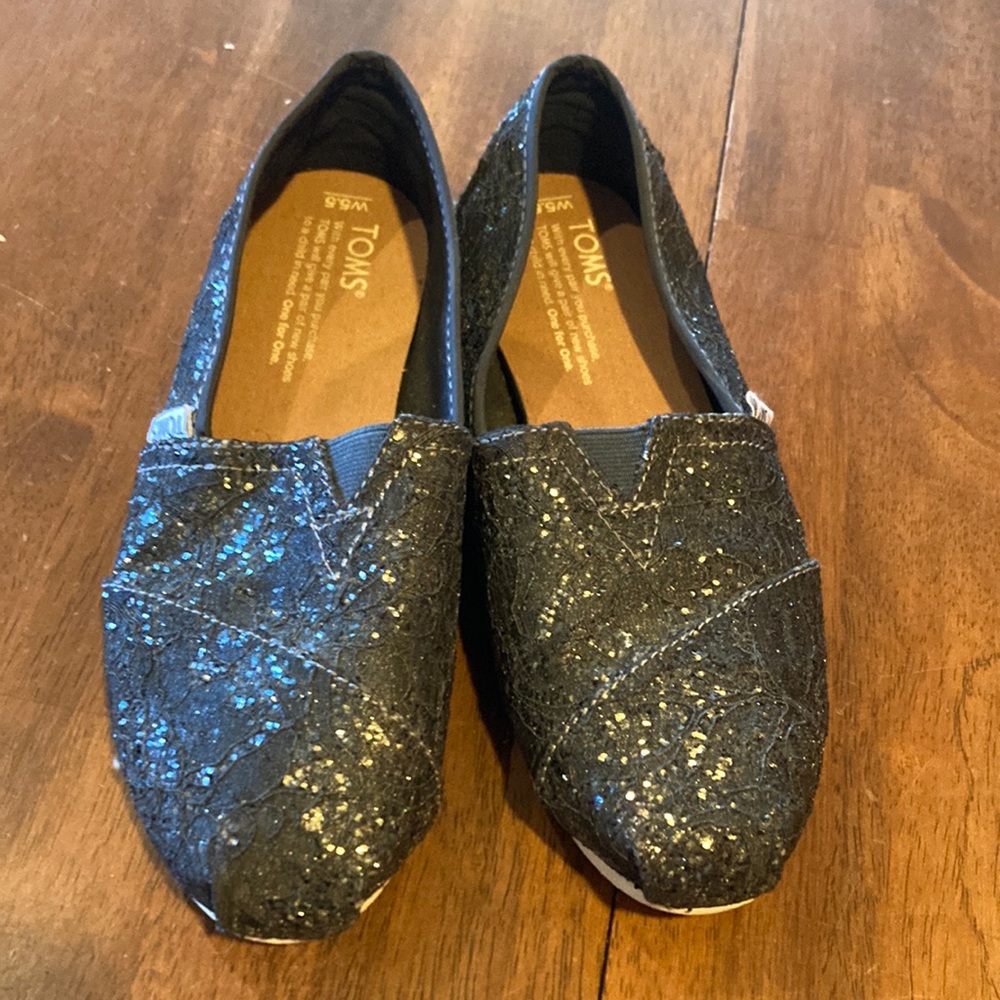 Tom’s, sparkly black women’s size 5.5